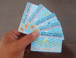 MEREBAK KABAR HOAX SYARAT PENGURUSAN IDENTITAS
