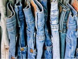 Intip Tren Fashion yang Bakal Booming di 2022, Celana Jeans Makin Eksis?