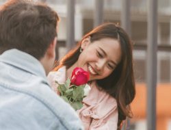 ARTI MIMPI MANTAN PACAR TERUS MENERUS, APAKAH TANDA BALIKAN? INI KATA PAKAR