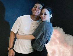 KAWAL PERSIDANGAN! KELUARGA LAURA ANNA ENGGAN MENYAPA GAGA MUHAMMAD