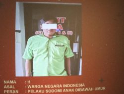 PELAKU SODOMI ANAK TETANGGA DI JAKBAR SIMPAN SEJUMLAH FOTO BOCAH DI HP