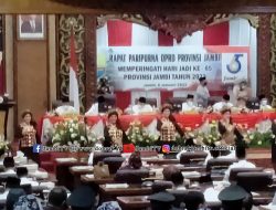 TARIAN WANITA CANTIK DI GEDUNG DPRD