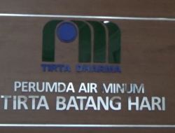 400 SAMBUNGAN AIR PELANGGAN DI BATANGHARI DIPUTUS