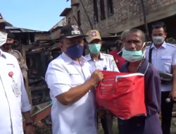 PASCA KEBAKARAN, WAWAKO MAULANA BANTU PARA KORBAN