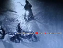 GENG BERSAJAM SERANG WARGA DI AREA MASJID