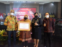 MASNAH BUSRO RAIH PENGHARGAAN DARI KEMENKUMHAM RI