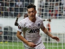 RAFFI AHMAD INGIN BAWA MESUT OEZIL KE RANS CILEGON ?