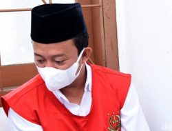 MELIHAT EKSPRESI HERRY WIRAWAN USAI DITUNTUT HUKUMAN MATI