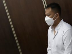 VICKY PRASETYO DAN PREDIKAT HOBI KAWIN CERAI BIKIN GELENG-GELENG