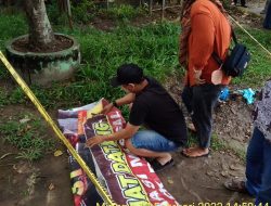 SESOSOK MAYAT KEJUTKAN PENGUNJUNG WC UMUM