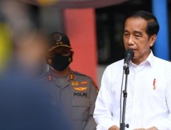 JEJAK KEPUASAN KINERJA JOKOWI DALAM 3 SURVEI TERKINI