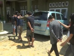 10 REMAJA DITANGKAP KUMPUL KEBO
