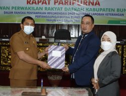 BUPATI MASHURI DENGARKAN PENYAMPAIAN REKOMENDASI DPRD TERHADAP LAPORAN LKPJ 2021