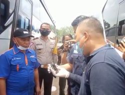 SOPIR BUS DIPERIKSA TES URINE DADAKAN DAN TES ALKOHOL