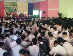 HADIRI TABLIGH AKBAR SMAN 4 KOTA JAMBI, KADISDIK PROVINSI JAMBI VARIAL ADHI PUTRA HARAP NILAI KEISLAMAN DITANAMKAN DI DIRI SISWA