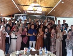 BUPATI MFA HALAL BIHALAL BERSAMA TEMAN SEKOLAH