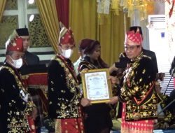 EDI PURWANTO TERIMA GELAR DATUK PADUKO ANDIKO PUTRO JAYO SIASA ALAM