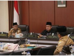 DPRD KOTA JAMBI DAN PEMKOT LAKSANAKAN RAPAT PARIPURNA INTERNAL. INI YANG DIBAHAS!