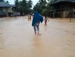BANJIR RENDAM 100 RUMAH DI DESA DEMANG