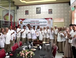 SERAHKAN SK KESIRA, SAH MINTA PENURUNAN STUNTING JADI PRIORITAS DI PROVINSI JAMBI