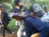SEORANG NENEK DITEMUKAN SELAMAT SETELAH SEMPAT TERSERET ARUS SUNGAI
