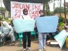 RATUSAN WARGA BLOKIR JALAN DI DESA TALANG DUKU
