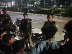 JAM MALAM GENG MOTOR, SATPOL PP BUBARKAN KERUMUMAN PEMUDA