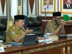 GUBERNUR AL HARIS PIMPIN RAPAT EVALUASI KINERJA KEPALA OPD PEMPROV JAMBI