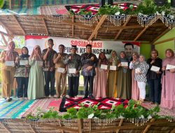 Sosialisasi 4 Pilar Kebangsaan, Serahkan Bantuan Baju Seragam dan Biskuit