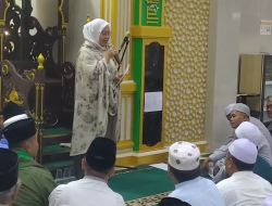SAFARI RAMADAN 1445 H, PJ WALIKOTA NINING SAMBANGI KELURAHAN SUNGAI PUTRI
