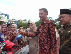 29 PENGAWAS SEKOLAH TERIMA BANTUAN KENDARAAN DINAS RODA DUA DARI PEMKAB MUARO JAMBI