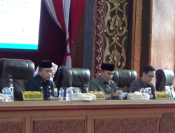 RAPAT PARIPURNA DPRD PROVINSI JAMBI, DENGAN AGENDA JAWABAN EKSEKUTIF TERKAIT LKPJ 2023