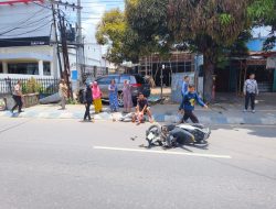 PAJERO TABRAK MOTOR, SUPIR DITEMUKAN TIDAK BERDAYA DI MOBIL