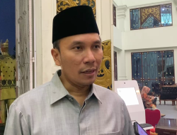 PARIPURNA DPRD PROVINSI JAMBI, DPRD BERSAMA PEMPROV SEPAKATI 3 RANPERDA MENJADI PERDA