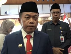 TONGKANG TABRAK JEMBATAN, GUBERNUR AL HARIS MINTA PIHAK TERKAIT BERTANGGUNG JAWAB