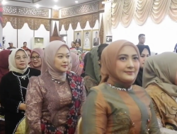 KETUA PEMBINA GOW MUARO JAMBI RIRIN NOVIANTY BBS HADIRI ACARA PUNCAK HARI KARTINI