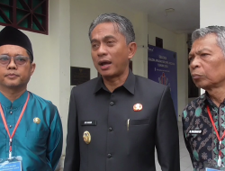 WABUP MUARO JAMBI JUNAIDI TINJAU UJIAN CAT  SELEKSI PPPK  TAHAP II DI UPT BKN JAMBI