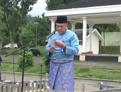 HARI PENDIDIKAN NASIONAL 2025, MESKI DIGUYUR HUJAN PEMKAB MUARO JAMBI TETAP GELAR UPACARA BENDERA