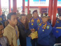 WALIKOTA MAULANA SERAHKAN BANTUAN UNTUK PARA KORBAN KEBAKARAN DAN TERTIMPA POHON