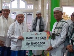 GUBERNUR AL HARIS LAKSANAKAN SAFARI SUBUH DI MASJID ADDIN