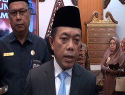 GUBERNUR AL HARIS TANGGAPI AKSI DEMO SISWA SMAN 6 KERINCI