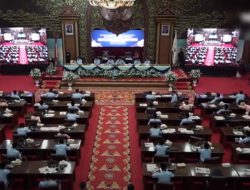 PJ BUPATI HADIRI SIDANG PARIPURNA ISTIMEWA HUT PROVINSI JAMBI KE-68