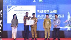 Wali Kota Jambi Raih Penghargaan Kemenkum, 68 Kelurahan Miliki Posbankum